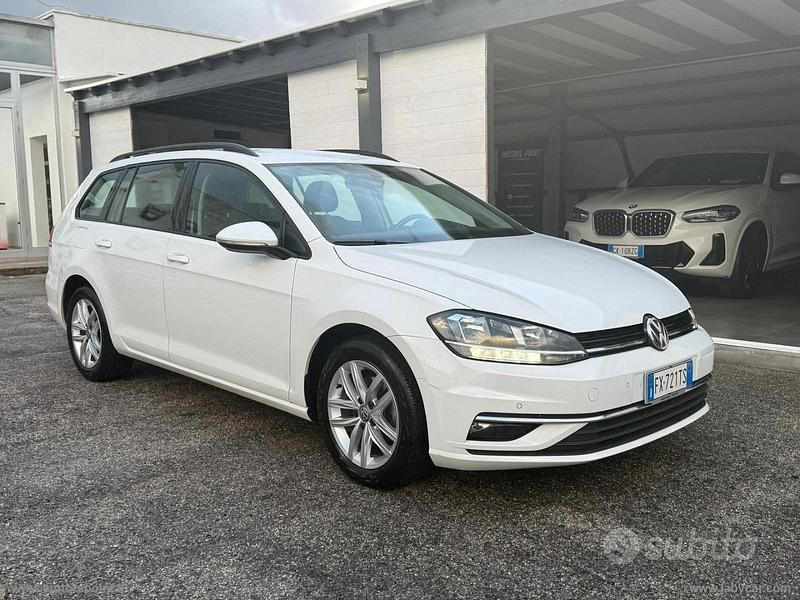 Usata VW Golf VII Business 116 CV (85 kW) 2019 Bianco Station wagon