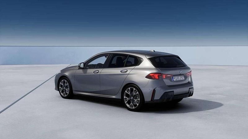 Nuova BMW 120 M Sport 163 CV (119 kW) 2026 Skyscraper grey Utilitaria