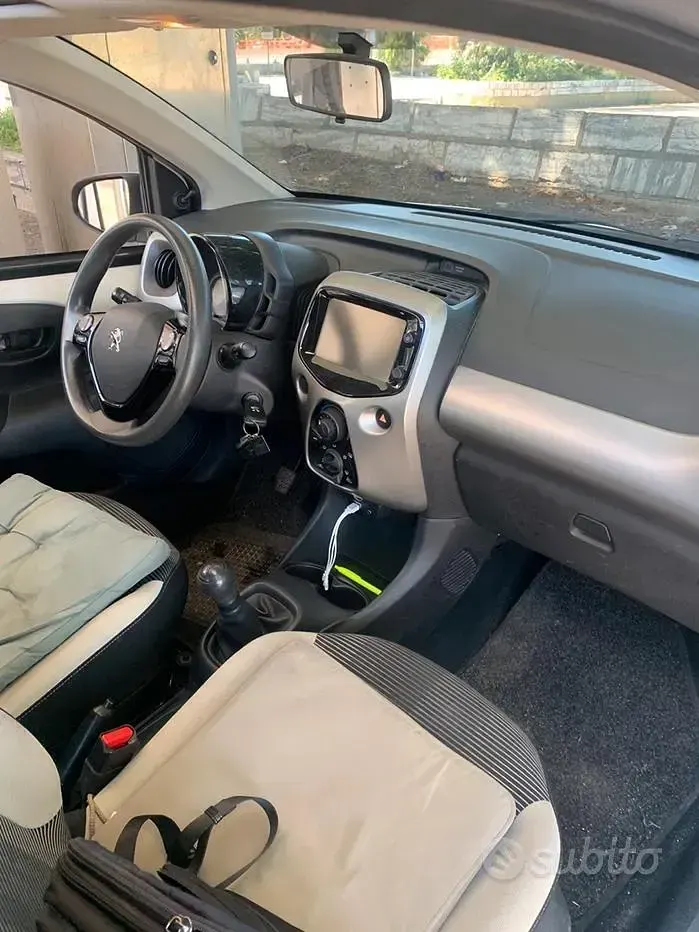 Usata Peugeot 108 69 CV (50 kW) 2017 Bianco Cabrio
