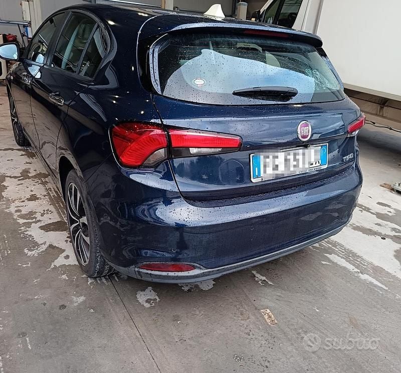 Usata Fiat Tipo 2017 Blu Berlina