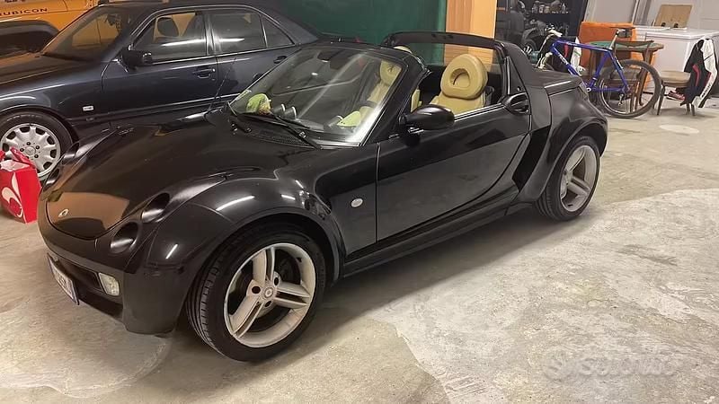 Usata Smart Roadster 82 CV (60 kW) 2004 Nero Cabrio