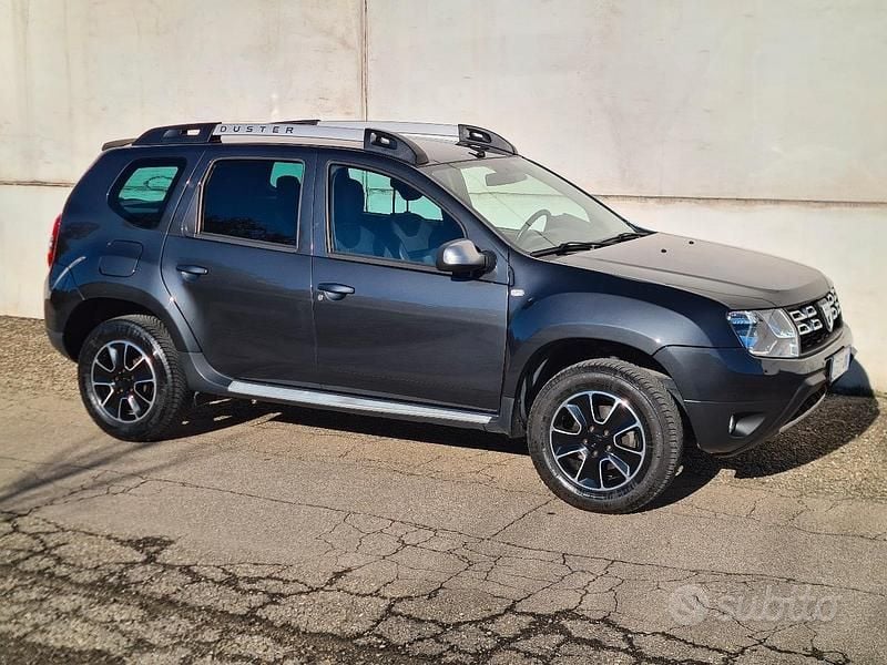 Usata Dacia Duster Prestige 110 CV (80 kW) 2016 Grigio SUV