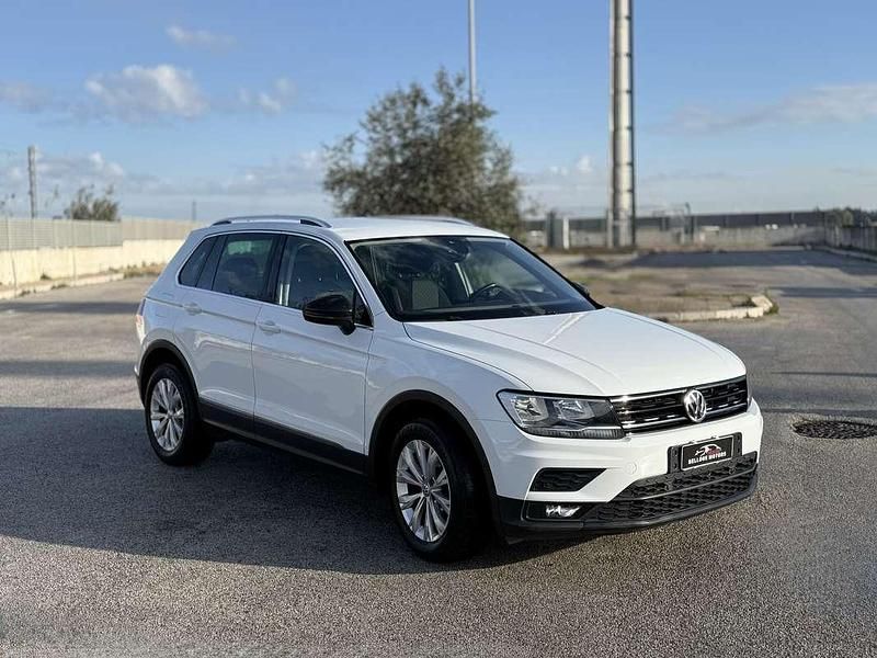 Usata VW Tiguan Business 150 CV (110 kW) 2018 Bianco SUV