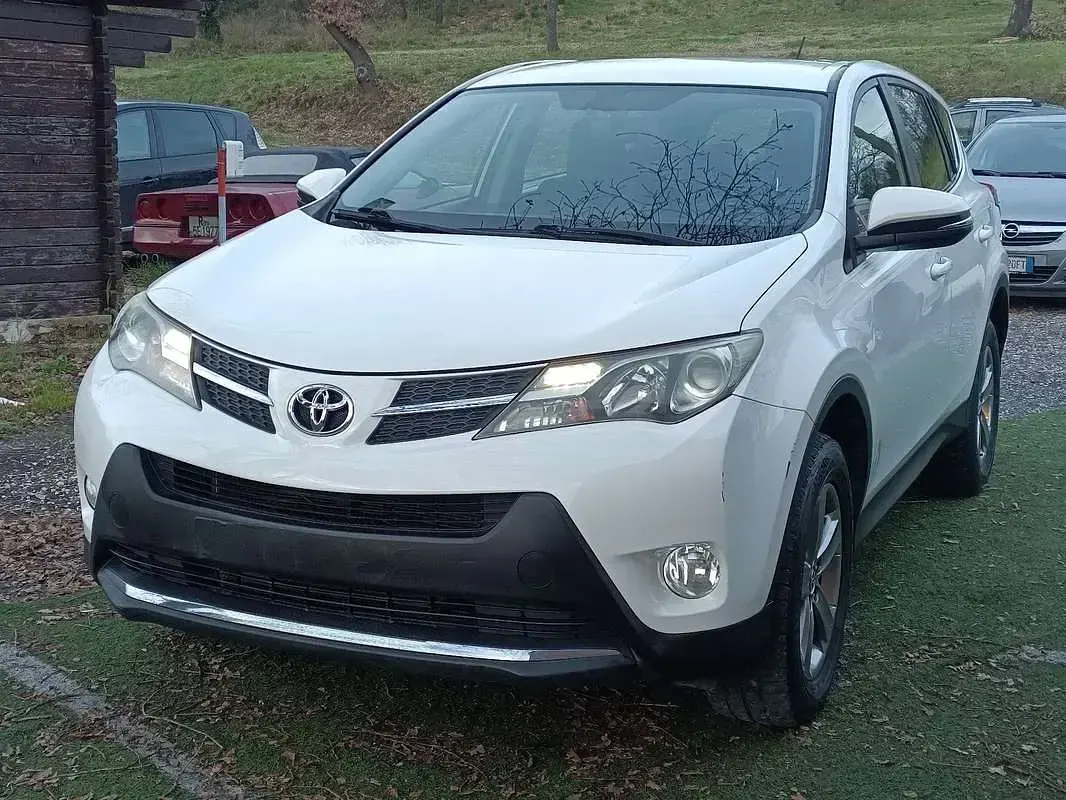 Usata Toyota RAV4 Active 124 CV (91 kW) 2014 SUV