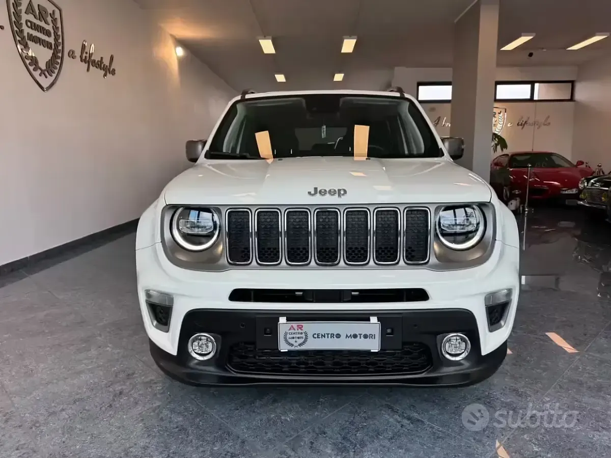 Usata Jeep Renegade Limited 131 CV (96 kW) 2021 Bianco pastello SUV