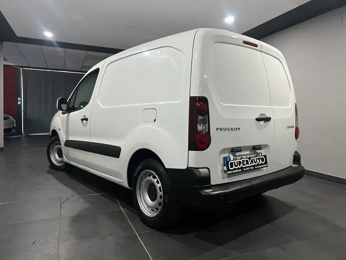 Usata Renault Kangoo 99 CV (72 kW) 2018 Bianco Monovolume