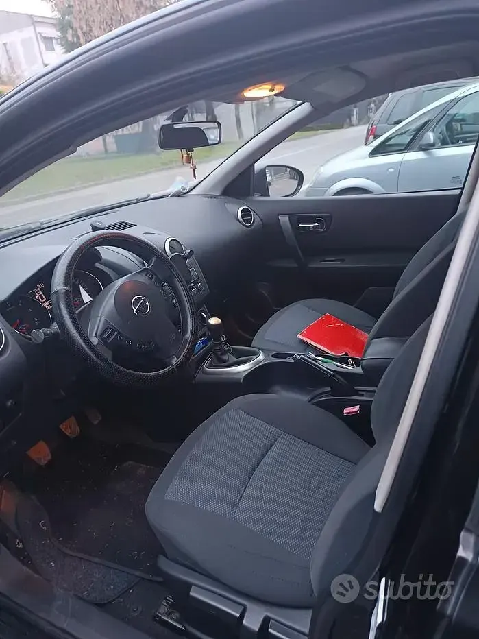 Usata Nissan Qashqai Visia 110 CV (80 kW) 2013 Nero SUV