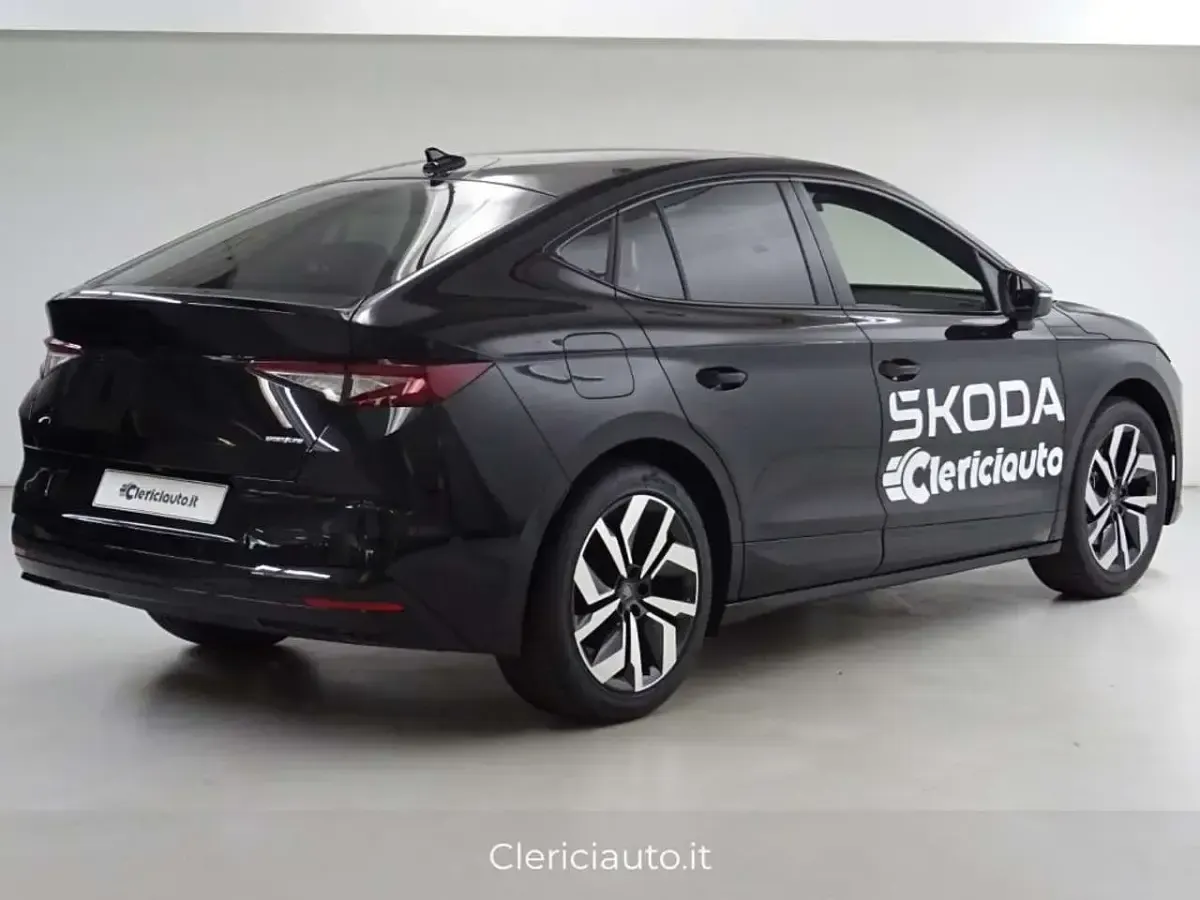 Nuova Skoda Enyaq iV SportLine 88 kW (121 CV) 2026 Nero SUV