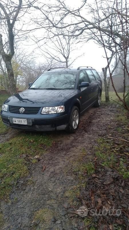 Blu Usata 1998 VW Passat Station wagon | 1100 € (Buon prezzo) - Immagine 1/4