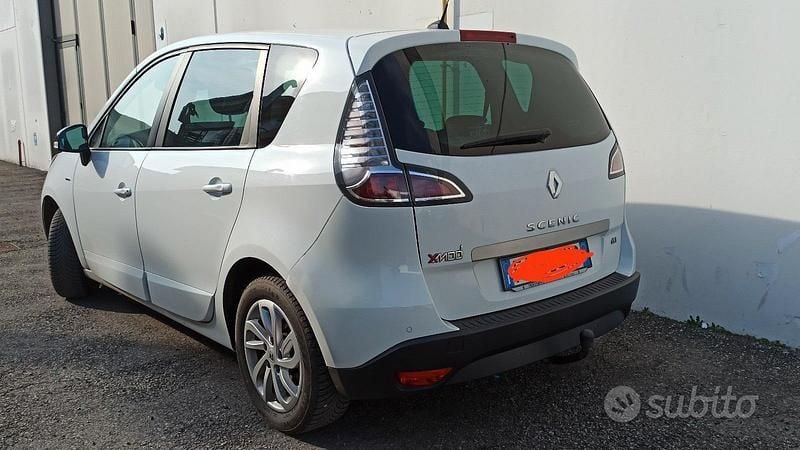 Usata Renault Scénic III LIMITED 110 CV (80 kW) 2016 Bianco Monovolume