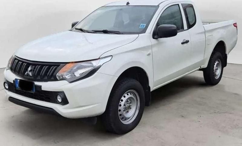 Usata Mitsubishi L200 Select 150 CV (110 kW) 2021 Bianco Pick-up