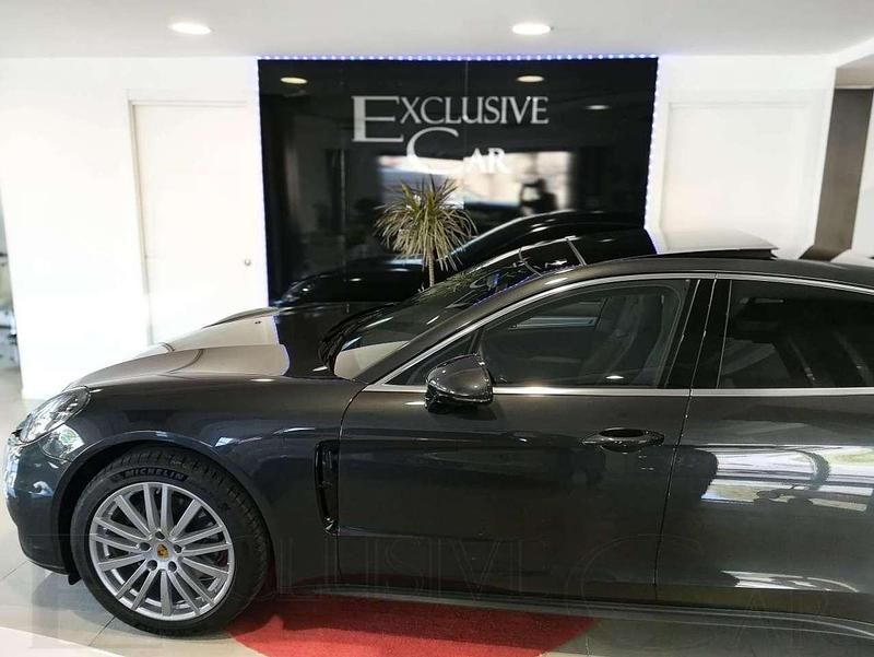 Usata Porsche Panamera 4 330 CV (242 kW) 2018 Grigio Berlina