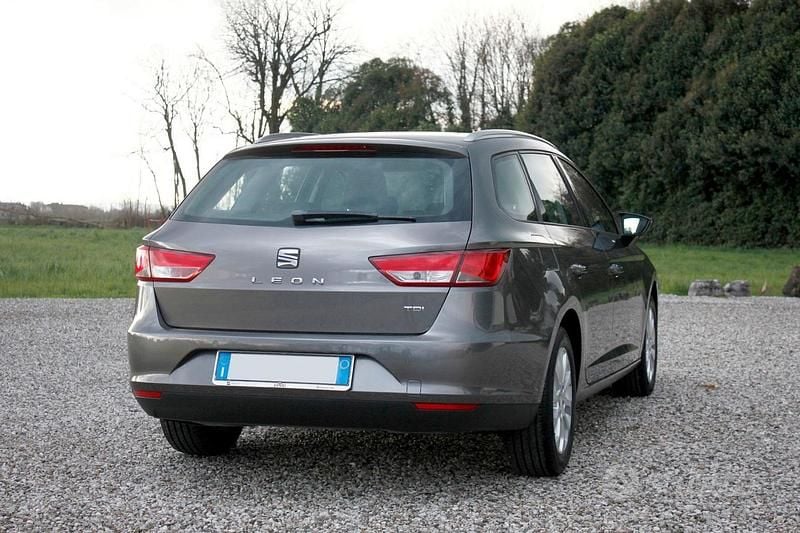 Usata Seat Leon 105 CV (77 kW) 2015 Grigio Station wagon