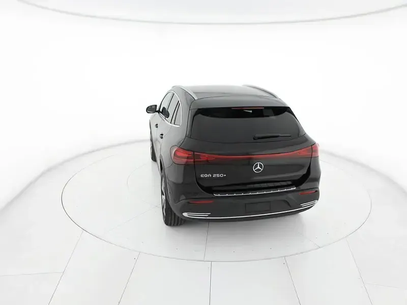 Nuova Mercedes EQA250+ Advanced 94 kW (129 CV) 2026 Nero SUV