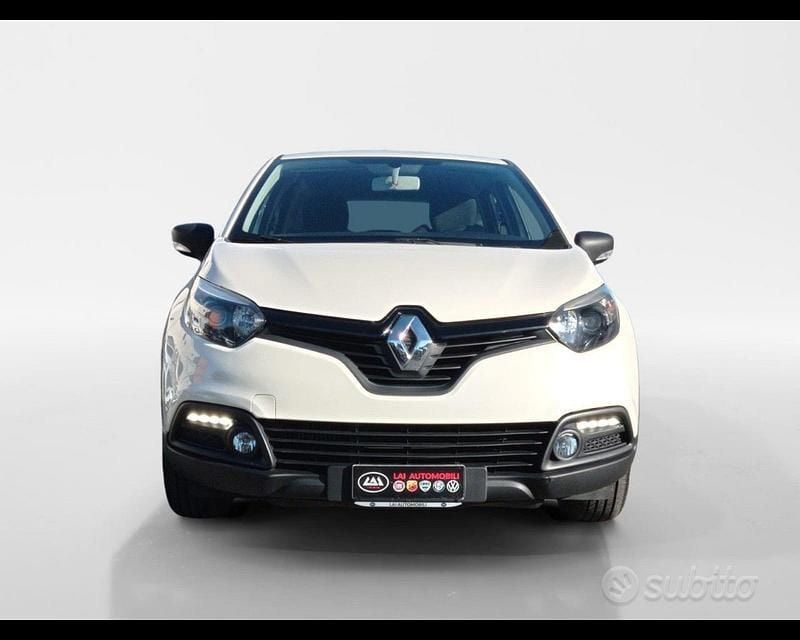 Usata Renault Captur Zen 90 CV (66 kW) 2017 Bianco SUV