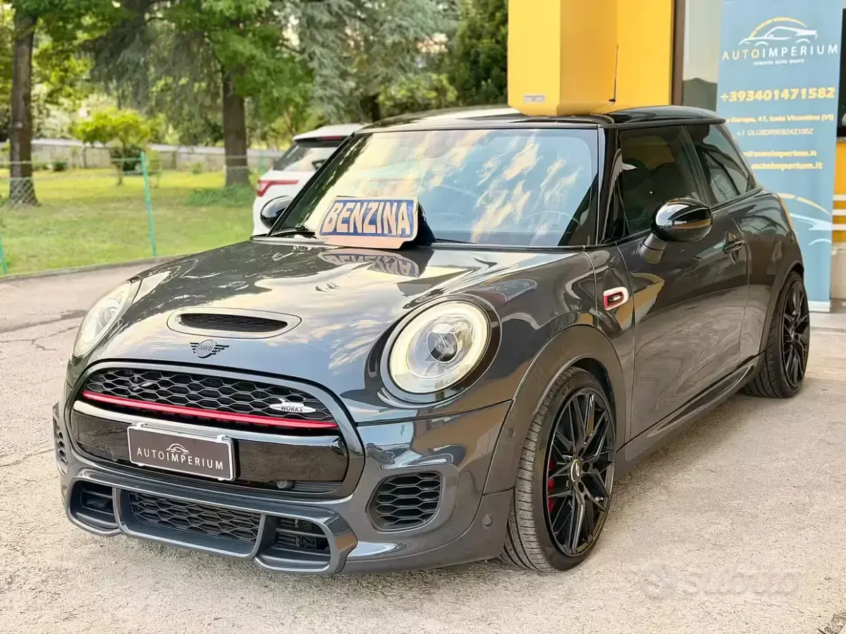 Usata Mini John Cooper Works 231 CV (169 kW) 2015 Grigio Utilitaria