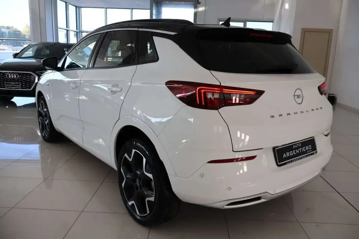 Usata Opel Grandland X Ultimate 131 CV (96 kW) 2024 Bianco SUV