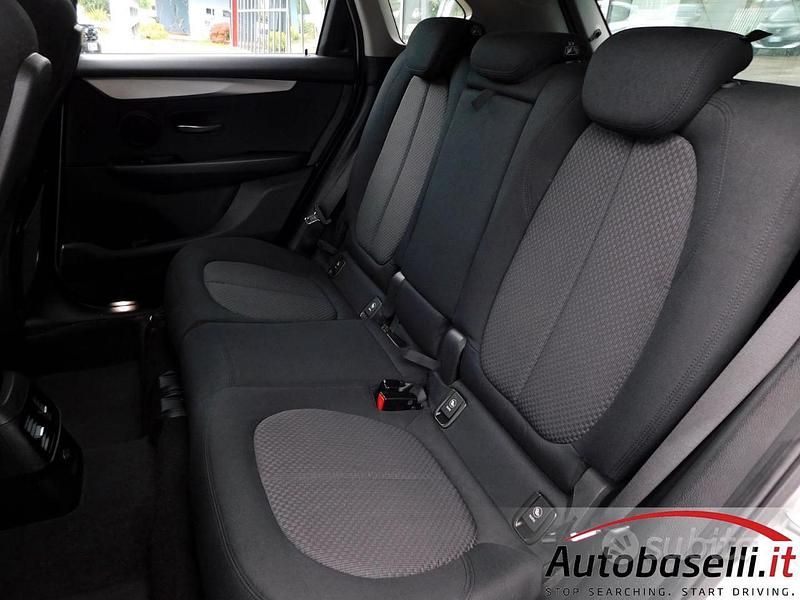 Usata BMW 216 Active Tourer Advantage 116 CV (85 kW) 2017 Argento Monovolume