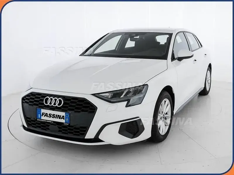 Usata Audi A3 e-tron 150 CV (110 kW) 2023 Bianco Utilitaria