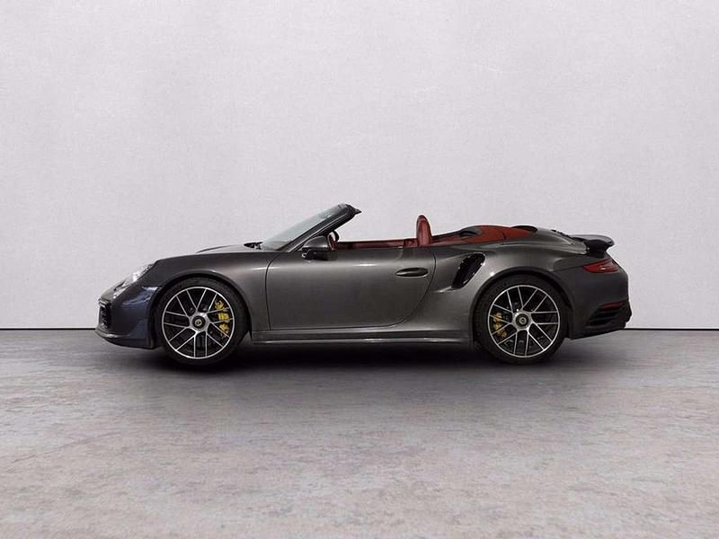Usata Porsche 911 Turbo S Cabriolet 581 CV (427 kW) 2016 Grigio Cabrio