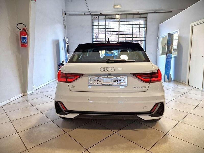 Usata Audi A1 Sportback S-Line 116 CV (85 kW) 2025 Bianco met. Utilitaria