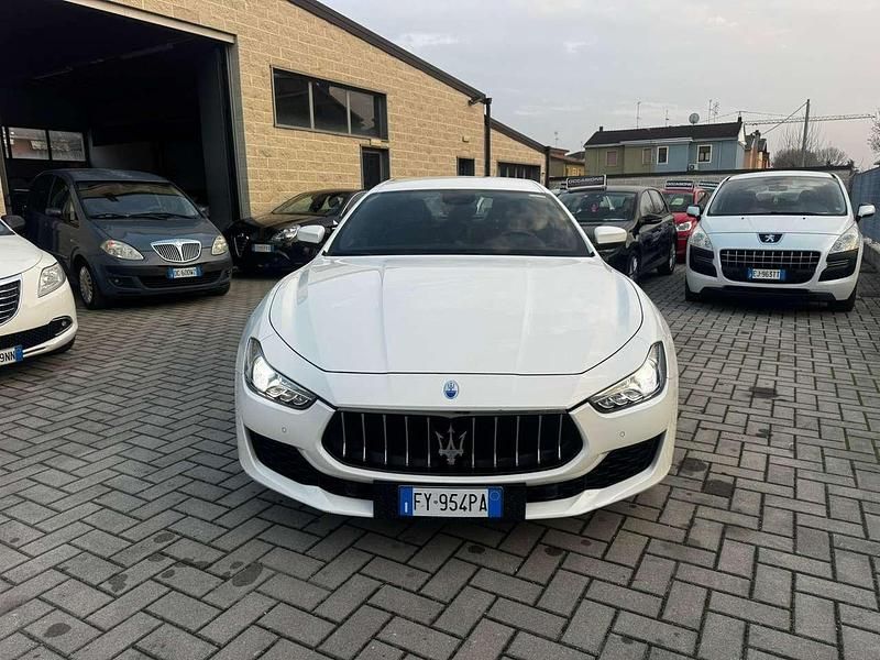 Usata Maserati Ghibli GranLusso 250 CV (183 kW) 2019 Bianco Berlina