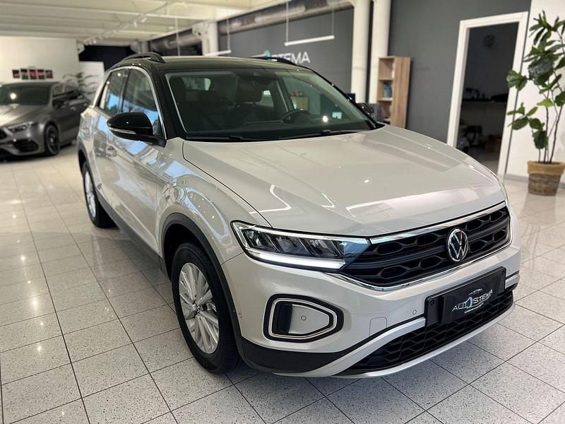 Occasion VW T-Roc Life 150 ch (110 kW) 2022 Beige SUV