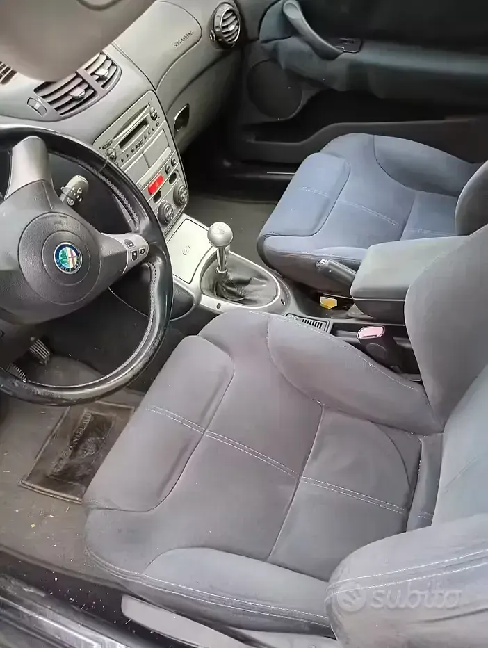 Usata Alfa Romeo GT 166 CV (122 kW) 2005 Coupé