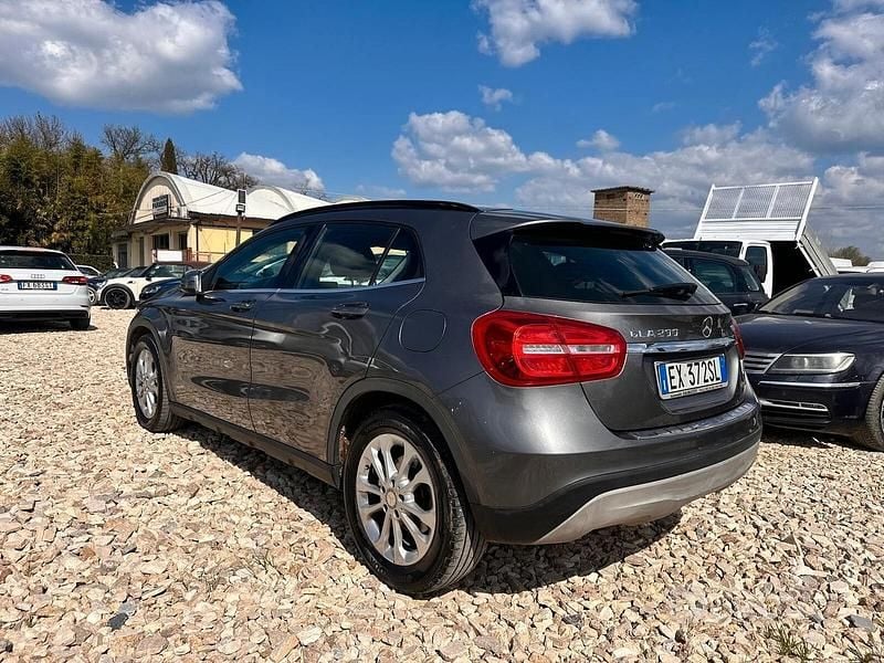 Usata Mercedes GLA200 Executive 136 CV (100 kW) 2014 Grigio SUV