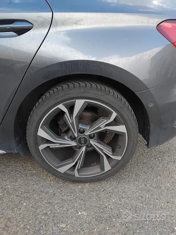 Usata Audi A3 S-Line 150 CV (110 kW) 2023 Grigio Berlina