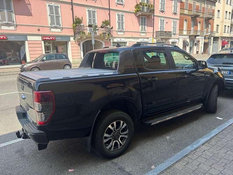 Usata Ford Ranger 213 CV (156 kW) 2022 Nero Pick-up