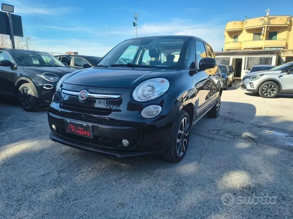 Usata Fiat 500L Lounge 84 CV (61 kW) 2016 Nero Monovolume