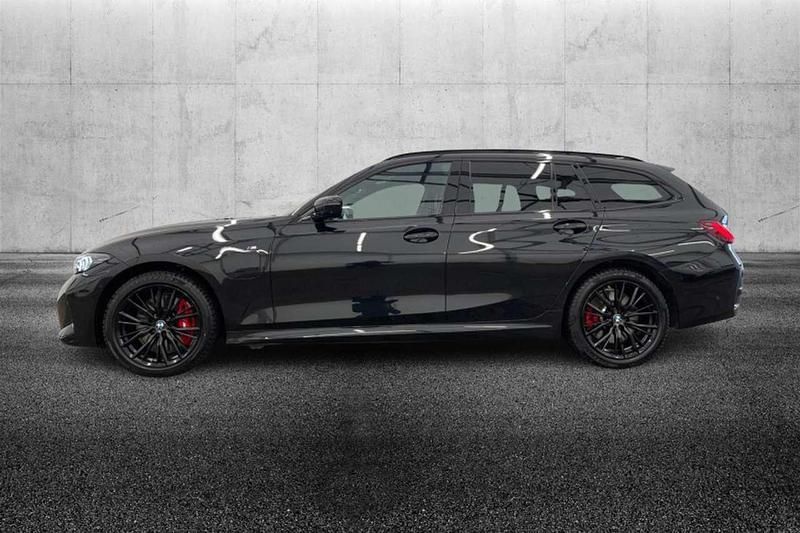 Usata BMW 330e M Sport 292 CV (214 kW) 2024 Nero Station wagon