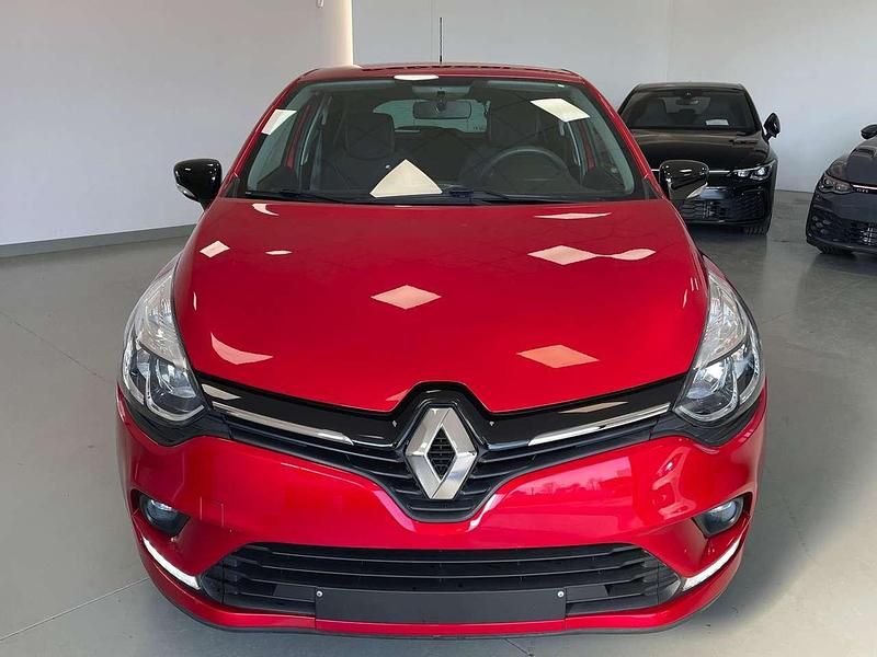 Usata Renault Clio IV LIMITED 73 CV (53 kW) 2017 Rosso Berlina