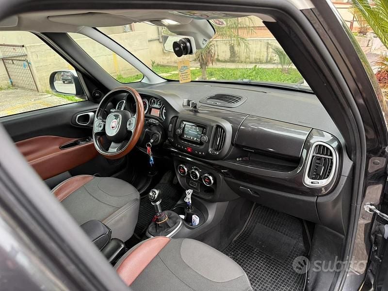 Usata Fiat 500L Trekking 105 CV (77 kW) 2015 Nero Monovolume
