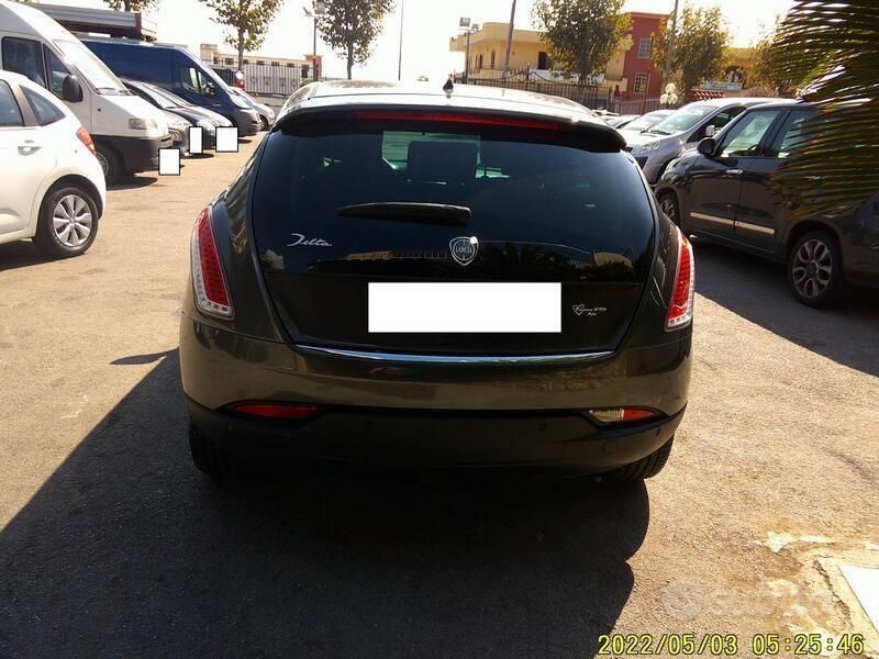 Gebraucht Lancia Delta 120 PS (88 kW) 2010 Grau Kleinwagen