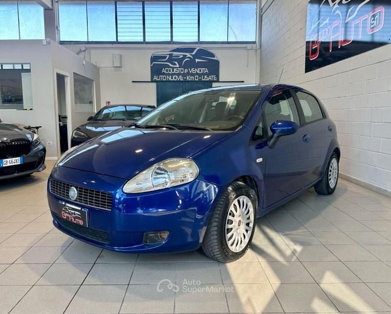 Usata Fiat Grande Punto Active 65 CV (47 kW) 2008 Blu Utilitaria