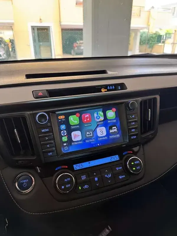 Usata Toyota RAV4 Hybrid Active 155 CV (114 kW) 2016 SUV