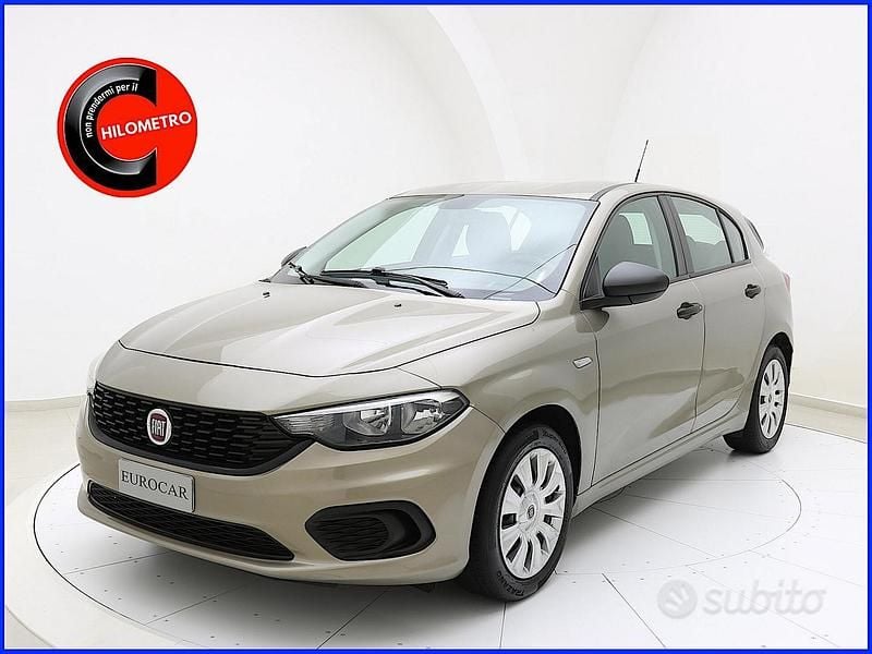 Usata Fiat Tipo Easy 95 CV (69 kW) 2019 Grigio Berlina
