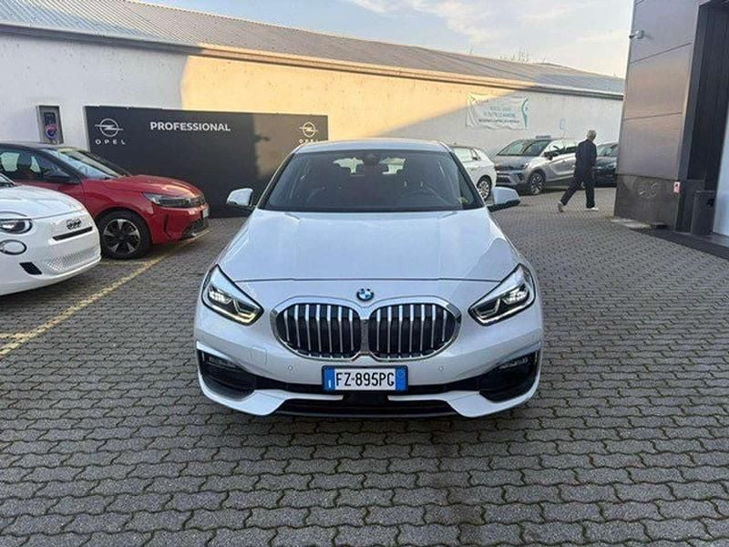 Usata BMW 118 Luxury Line 150 CV (110 kW) 2019 Bianco Utilitaria