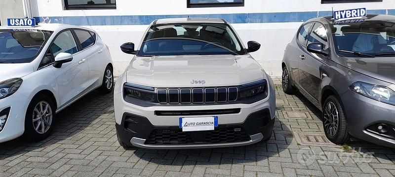 Usata Jeep Avenger Altitude 101 CV (74 kW) 2024 Marrone SUV