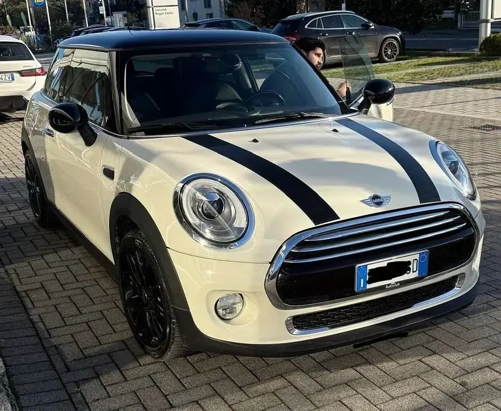 Usata Mini Cooper D Hype 116 CV (85 kW) 2017 Utilitaria