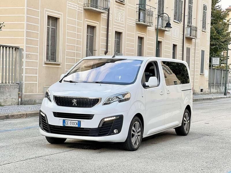 Bianco Usata 2021 Peugeot Traveller Allure Monovolume | 38.400 € (Molto cara) - Immagine 1/4