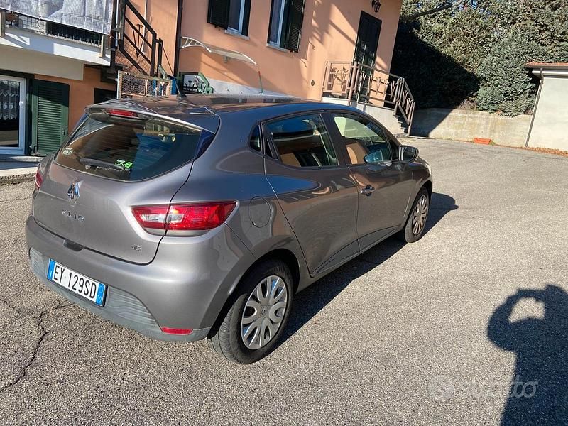Usata Renault Clio IV 2015 Grigio Berlina
