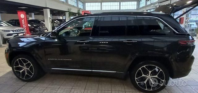 Usata Jeep Grand Cherokee Summit 272 CV (200 kW) 2023 Nero SUV
