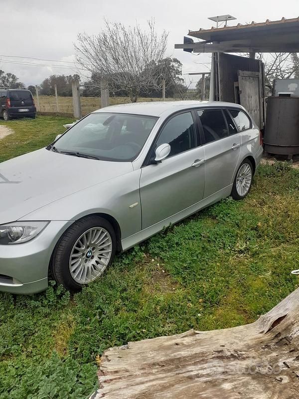 Usata BMW 320 Efficient Dynamics 2007 Grigio Station wagon