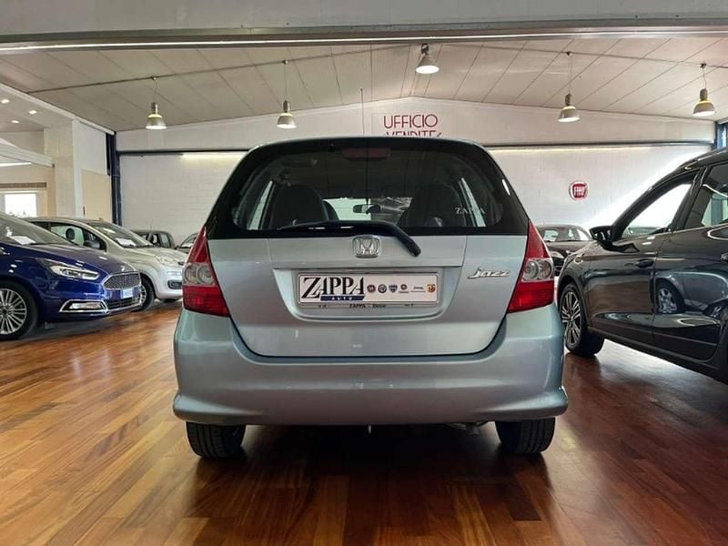 Usata Honda Jazz 77 CV (56 kW) 2008 Azzurro Utilitaria