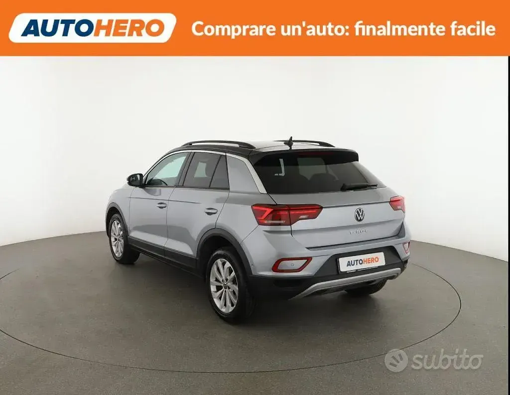 Usata VW T-Roc 116 CV (85 kW) 2024 Grigio SUV
