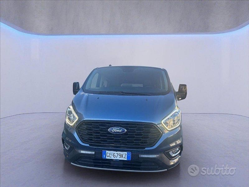 Usata Ford Tourneo Active 170 CV (125 kW) 2022 Blu Monovolume