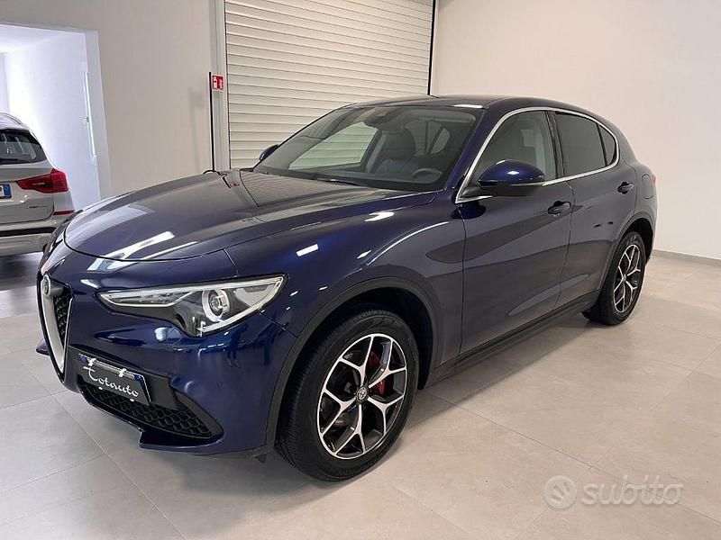 Usata Alfa Romeo Stelvio Super 190 CV (139 kW) 2019 Blu SUV